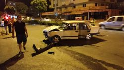 Antalya'da kazaya karışan sürücü olay yerinden kaçtı