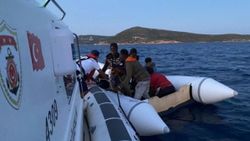 İzmir açıklarında 81 düzensiz göçmen kurtarıldı