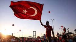 İş dünyası 15 Temmuz'la ilgili 'milli birlik ve beraberlik' mesajı verdi