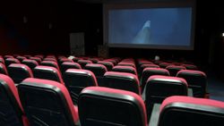 Sinema biletlerinde 'sıfır vergi' uygulaması uzatıldı