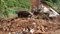 Rize'de sel felaketinde kaybolan iki kişi aranıyor