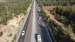 Denizli-Antalya yolunda bayram yoğunluğu
