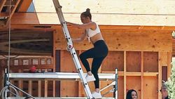 Jennifer Lopez, Ben Affleck ile birlikte yaşayacağı evin inşaatını denetledi