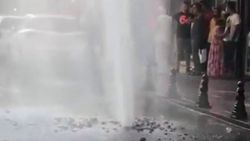 Pendik’te İSKİ borusu patladı