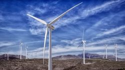 Türkiye'de elektriğin yüzde 12,9'u rüzgar ve güneşten