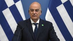 Nikos Dendias'tan Mevlüt Çavuşoğlu'na geçmiş olsun telefonu