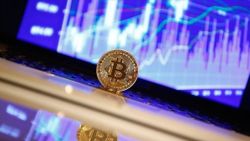 Çin kısıtlayınca Bitcoin madencileri rotayı ABD'ye çevirdi