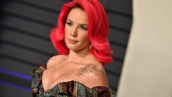Halsey'den Türkçe cevap: Tombalak bebe