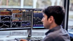 Yurt içi piyasalar Merkez Bankası'nın faiz kararını bekliyor