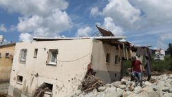 Sinop'ta sel nedeniyle 40 ev yıkıldı