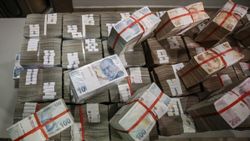 Hazine'den toplamda 10.1 milyar liralık ihale