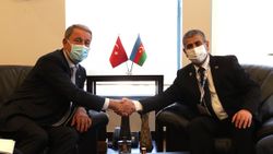 Hulusi Akar mevkidaşı Zakir Hasanov ile görüştü