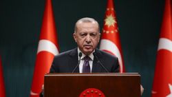 Aşısızlara kısıtlama gelecek mi? Kabine'den hangi karar çıktı?