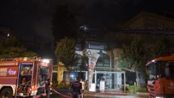 Ümraniye'de yanan kafe, küle döndü