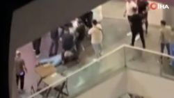 Beylikdüzü'nde eğlence mekanı çıkışı tekme tokat kavga