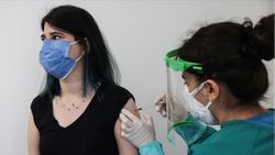 Okullar açılıyor, gözler öğretmenlerde! Öğretmenlerin hepsi aşılandı mı?