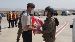 Afganistan'daki Mehmetçik yurda döndü