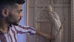 İzmir'de babasının mesleğini devralarak yurt dışına taşıdı
