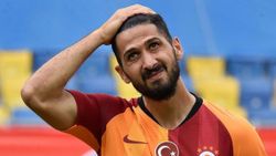 Galatasaray'a büyük umutlarla gelen Emre Akbaba'nın yeni takımı belli oldu! O takımla yeniden..