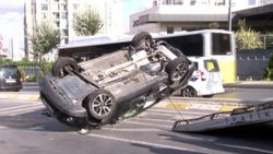 İstanbul'da trafik canavarı yine kazaya sebep oldu