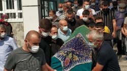 Samsun'da evlenen genç kadın, düğün günü annesini kaybetti