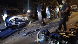 Isparta'da otomobil ile motosiklet çarpıştı
