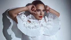 Demet Akalın'dan kıskançlık itirafı: Sinirden ellerim titredi...