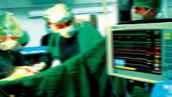 Almanya’da doktor, 3 kadın hastaya cinsel saldırıda bulundu