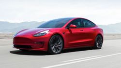 Tesla Model 3, Fransa'da zirveye yerleşti