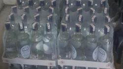 Antalya'da bir otelde 332 litre sahte içki ele geçirildi