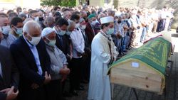 Sakarya’da yangında ölen baba ve 3 çocuğu toprağa verildi
