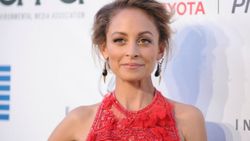 Nicole Richie az kalsın yanıyordu! Doğum günü kabusa dönmek üzereyken...