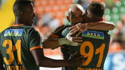 Alanyaspor, evinde Kasımpaşa'yı yendi