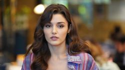 Hande Erçel'in efsane dizide dansçılık yaptığı ortaya çıktı! O görüntüler çok konuşuldu