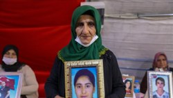 Diyarbakır annesi Koç: 8 sene boyunca evimde taziye var, her gün ağlamak var