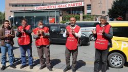 İşten çıkarılan işçiler CHP Genel Merkezi önünde basın açıklaması yaptı
