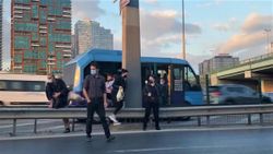 Kadıköy’de minibüsçüler tehlikeye davetiye çıkardı
