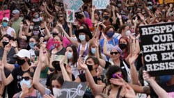ABD'de on binlerce kişi kürtaj hakkı için gösteri düzenledi