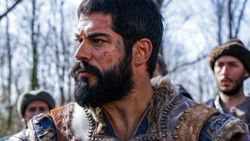 Burak Özçivit'ten heyecanlandıran paylaşım! O isim Kuruluş Osman'a geri dönüyor...