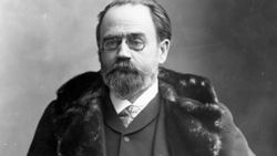 Emile Zola'nın hayali şehrinin romanı: Plassans Papazı