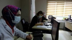 Samsun'da tıbbı sekreter, 2 bin kişiyi aşı olmaya ikna etti