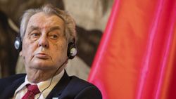 Çekya Devlet Başkanı Milos Zeman hastaneye kaldırıldı