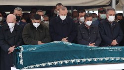 Cumhurbaşkanı Erdoğan Hacı Ahmet Gür'ün cenaze namazına katıldı 