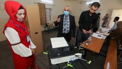 Iraklılar, erken genel seçim için sandık başında