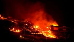 Cumbre Viaja Yanardağı üç haftadır faaliyette
