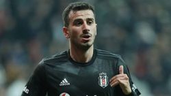 Oğuzhan Özyakup ve sevgilisinden ilk kare geldi! Beşiktaş camiasına 'yabancı yenge'