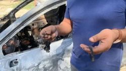 Şanlıurfa'da yeni evli çiftin altın ve paralarının bulunduğu araç yandı