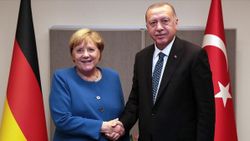 Angela Merkel, bugün Türkiye'ye geliyor