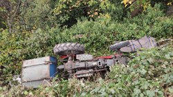Manisa'da traktör devrildi: 1 ölü, 1 yaralı