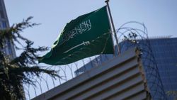 Suudi Arabistan'dan vatandaşlarına çağrı: Lübnan'a gitmeyin